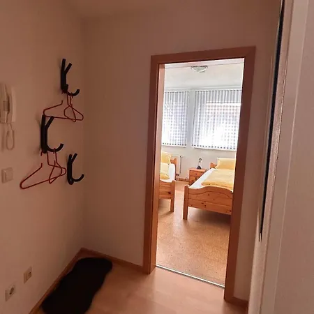 Konukevi Gaestehaus Im Unnerdorf Berg (Hof)