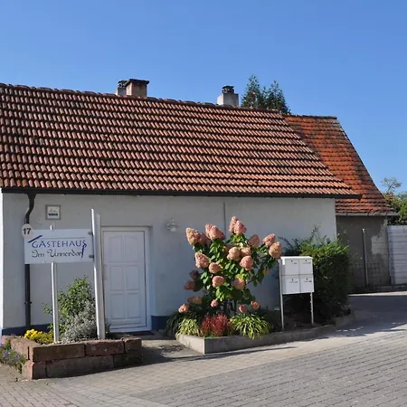 Gaestehaus Im Unnerdorf Guest house Berg (Hof)
